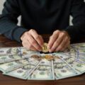 В Израиле арестован подозреваемый в сокрытии криптовалютных доходов на десятки миллионов долларов